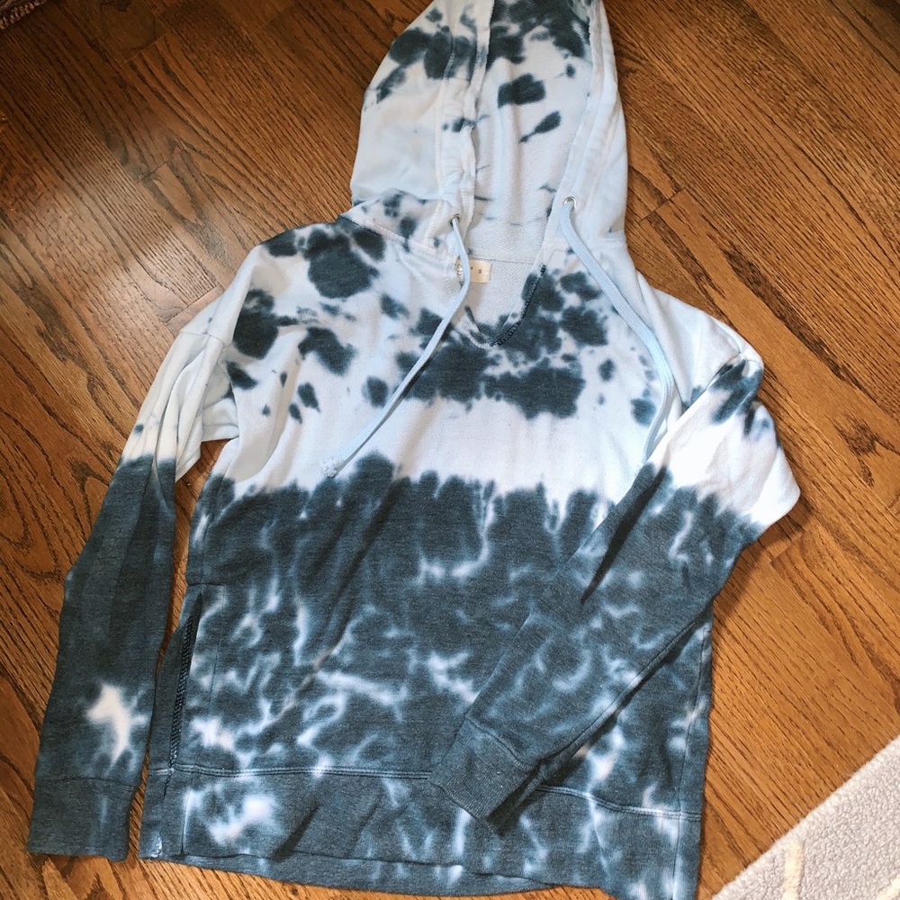 Tie-Die Blue Hoodie! 👏🏽👏🏽